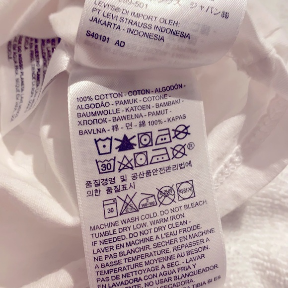 Levi’s Baby Tab Tee - Picture 4 of 5